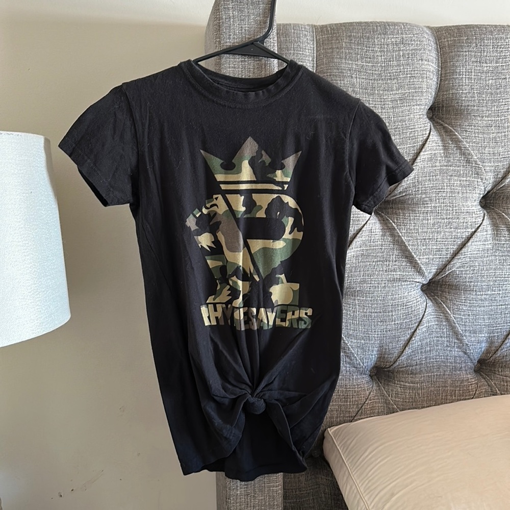 Rhymesayers camo logo tee women’s